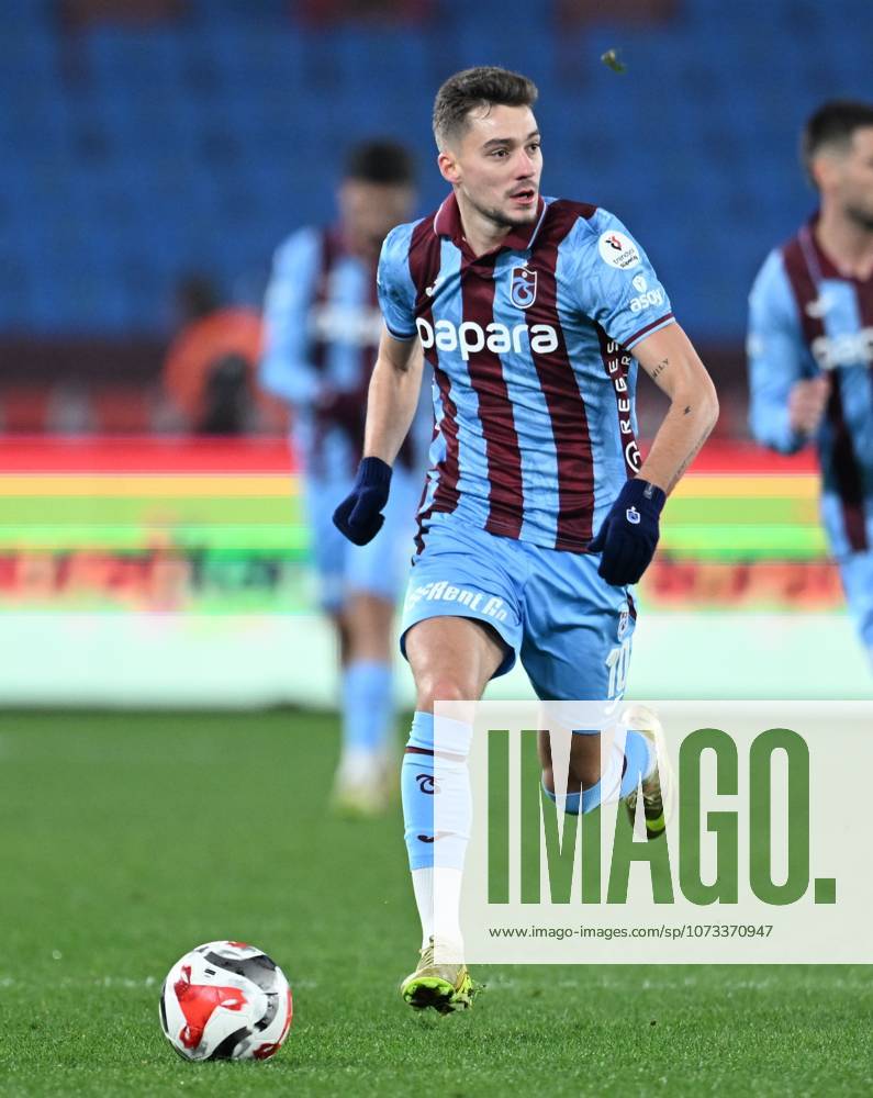 Trabzonspor v Misirli.com.tr Fatih Karagumruk - Turkish Super Lig TRABZON, TURKIYE - FEBRUARY 27: Ernest Muci of Trabzonspor in action during Turkish Super Lig week 24 football match between Trabzonspor and Misirli.com.tr Fatih Karagumruk at Papara Park in Trabzon, Turkiye on February 27, 2026. Hakan Burak Altunoz Anadolu Trabzon Turkey. Editorial use only. Please get in touch for any other usage.