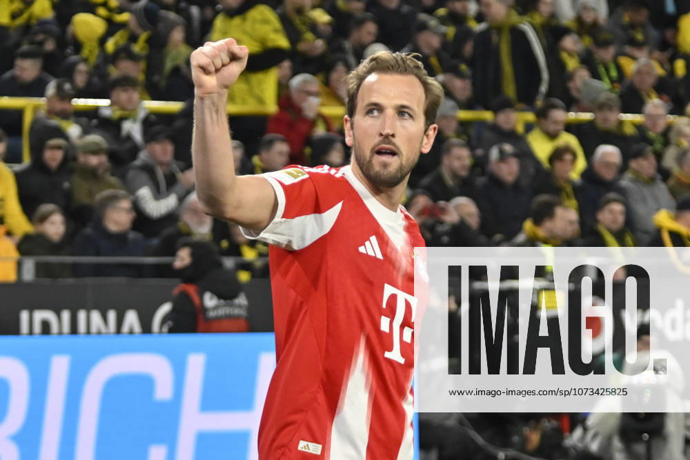 Harry Kane (Muenchen 9) jubelt nach dem Tor zum 1:2 28.02.2026 ¢ Fussball ¢ Borussia Dortmund vs FC Bayern Muenchen , Signal Iduna Park, Dortmund, DFB DFL REGULATIONS PROHIBIT ANY USE OF PHOTOGRAPHS AS IMAGE SEQUENCES AND OR QUASI-VIDEO