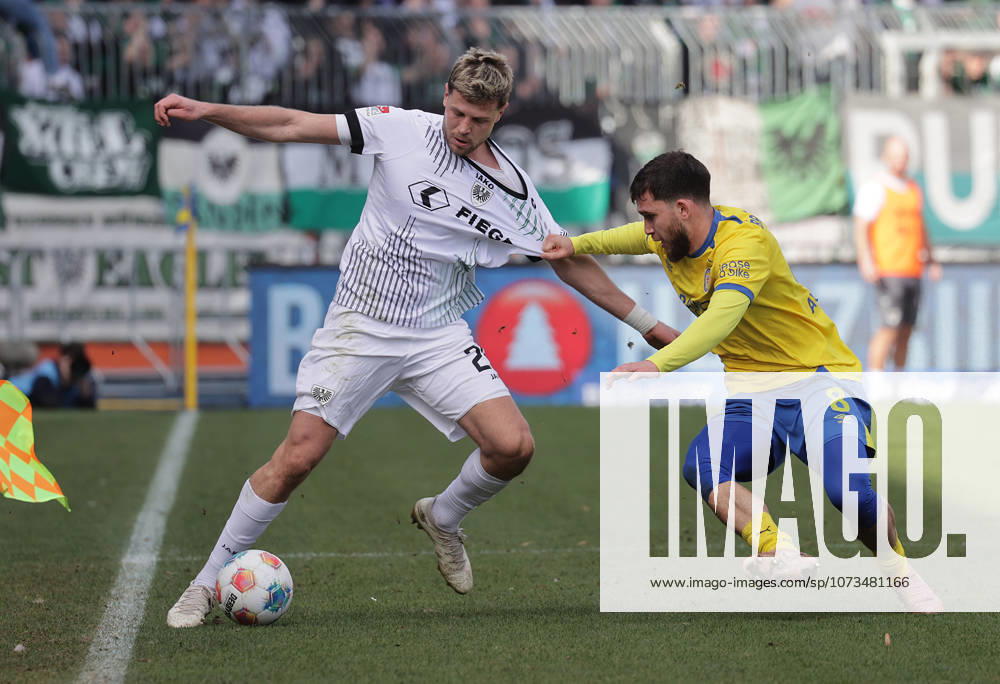 Fussball, Herren, Saison 2025 2026 2.BL, Eintracht Stadion, Eintracht Braunschweig gegen SC Preussen Muenster DFL REGULATIONS PROHIBIT ANY USE OF PHOTOGRAPHS AS IMAGE SEQUENCES AND OR QUASI-VIDEO.