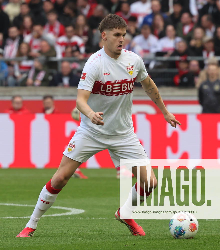 Stuttgart, Fußball Bundesliga, 20. Spieltag, VfB Stuttgart vs. VfL Wolfsburg, Ramon Hendriks ) VfB )
