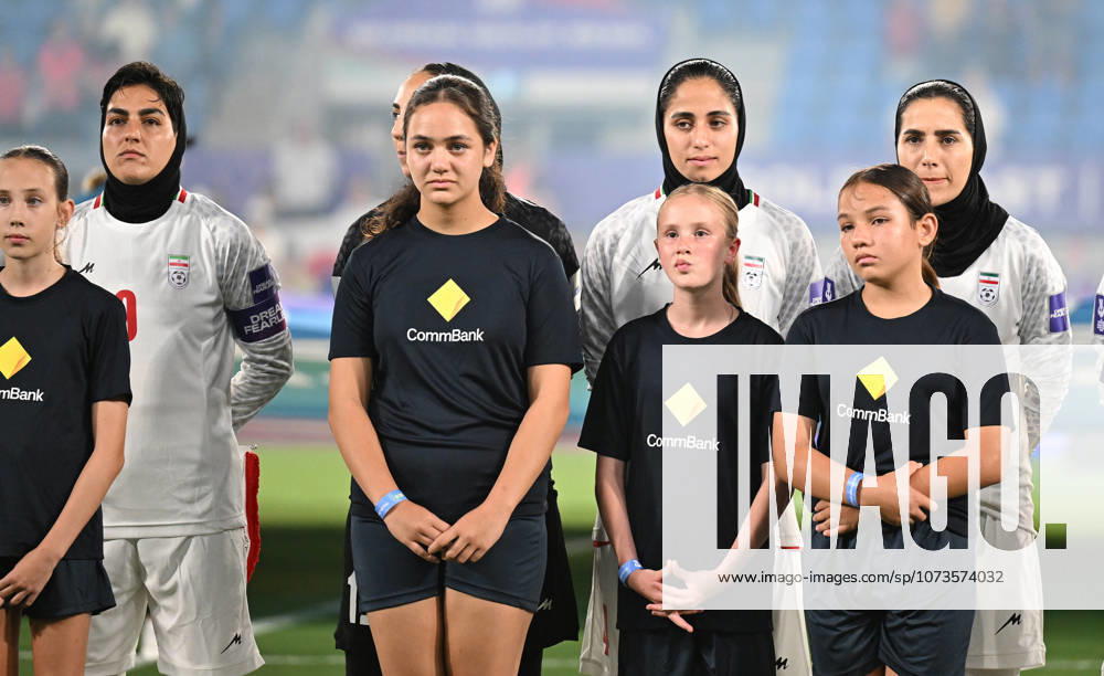 SOCCER ASIAN CUP SOUTH KOREA IRAN, Islamic Republic of Iran players stand during the Iran national anthem prior to the AFC Womens Asian Cup Group A match between South Korea and Iran at Robina Stadium on the Gold Coast, Monday, March 2, 2026. ( NO ARCHIVING, GOLD COAST QUEENSLAND AUSTRALIA