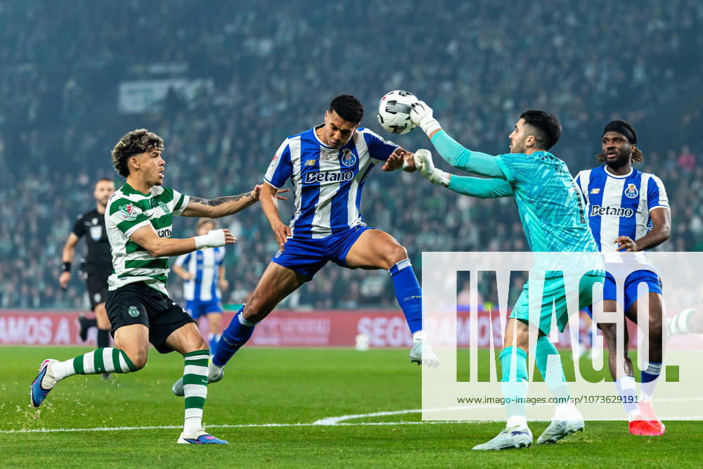 Estádio José Alvalade, Lisbon, Portugal, Portugal Cup First Hand - Semi Final, Season 2025-26: Sporting CP vs FC Porto; Alberto Costa of FC Porto disputes possession of the ball with Rui Silva of Sporting