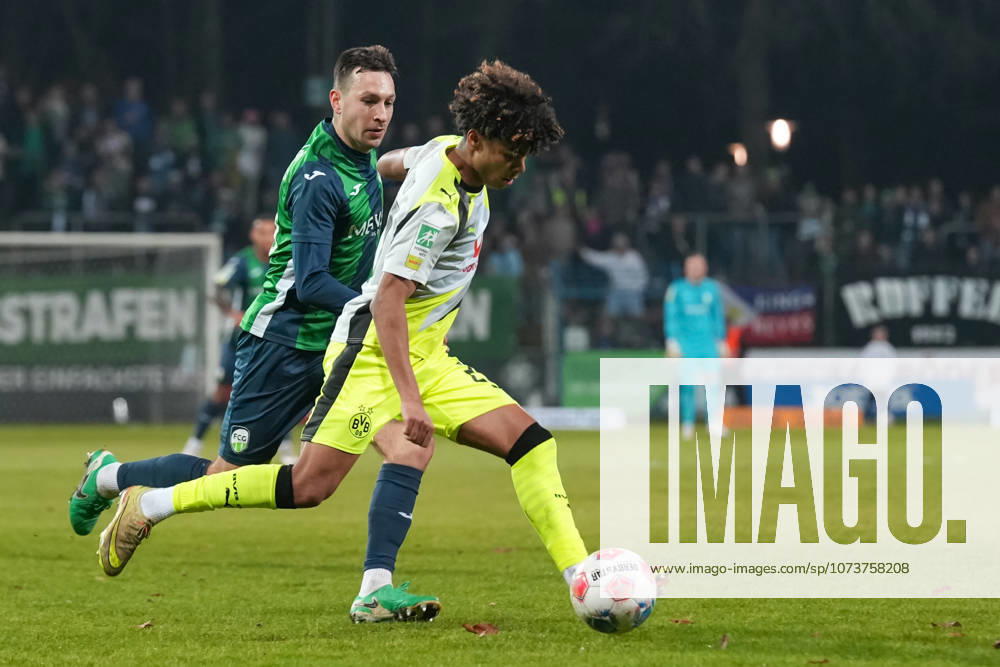 Saison 2025 2026 25. Spieltag Regionalliga West im Ohlendorf Stadion im Heidewald, Gütersloh, Germany. FC Gütersloh - BV Borussia Dortmund U23. Mathis Albert (BVB)