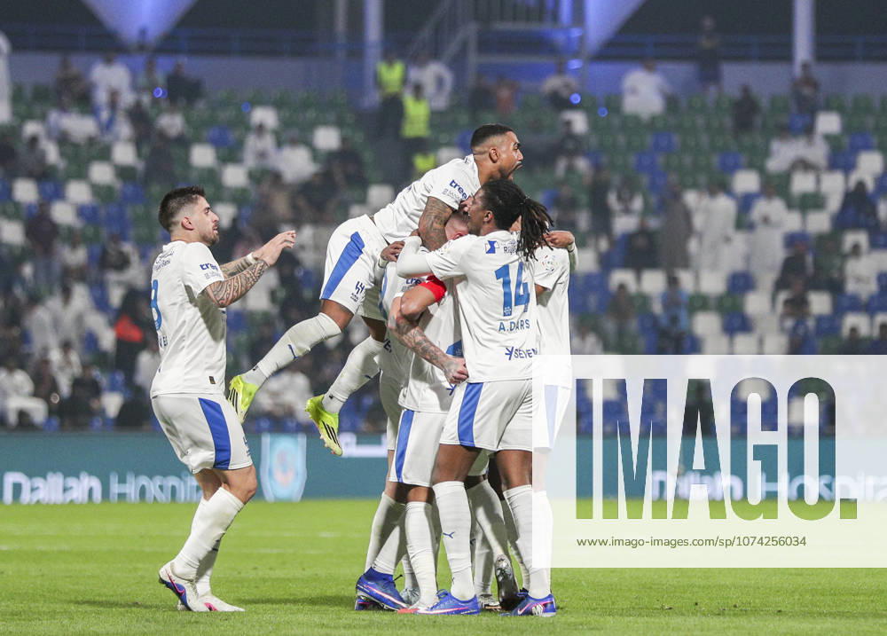 Saudi-Arabien: Fussball Saudi Pro League 2025 2026, 26. Spieltag - Al Fateh FC vs 1Al Hilal - Maydan Tamweel Aloula (Saudi Arabien): Tor und Torjubel zum Sergej Milinkovic-Savic (Al Hilal, 22) Malcom (Al Hilal, 10) Abdulkarim Darisi (Al Hilal, 14) Salem Al-Dawsari (Al Hilal, 29) Ruben Neves Ruben Neves (Al Hilal, 8)