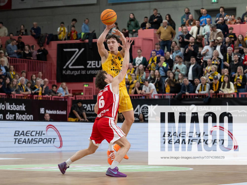 V.li. Jasper Guenther (RheinStars Koeln, 06), Kaya Bayram (Tigers Tuebingen 05) GER, Tigers Tuebingen vs. RheinStars Koeln, Herren, Barmer 2. Basketball Bundesliga, ProA, 27. Spieltag, Spielzeit 2025 2026, 14.03.2026, GER, Tigers Tuebingen vs. RheinStars Koeln, Herren, Barmer 2. Basketball Bundesliga, ProA, 27. Spieltag, Spielzeit 2025 2026, 14.03.2026 Tuebingen
