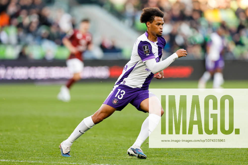 FC Metz v Toulouse FC - Ligue 1 McDonald s 2025 2026 13 Jacen RUSSELL ROWE (tfc) during the Ligue 1 McDonald s match between Metz and Toulouse at Stade Saint-Symphorien on March 15, 2026 in Metz, France. Metz France