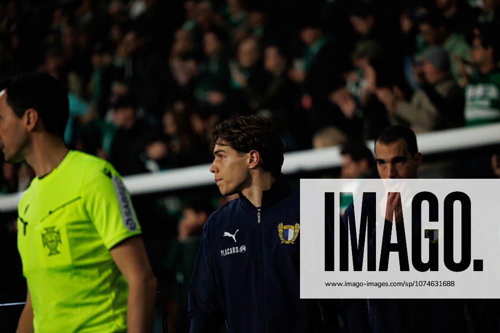 Gustavo Sa seen during Liga Portugal game between teams of Sporting CP and FC Famalicao at Estadio Jose Alvalade (Maciej Rogowski Ball Raw Images) Lisbon Estadio Jose Alvalade Portugal
