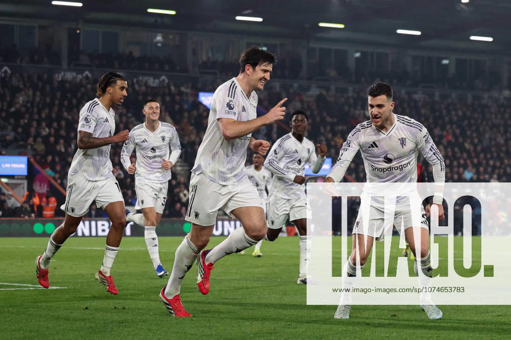 20th March 2026, Bournemouth, Dorset, England; Premier League Football, AFC Bournemouth versus Manchester United, ManU Harry Maguire of Manchester United celebrates an own goal by James Hill of Bournemouth in the 71th minute for 1-2 with his team HenningxvonxJagow Content restricted for UK based newspaper