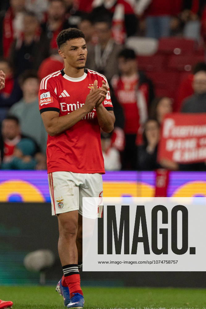 Alexander Bah seen during Liga Portugal game between teams of SL Benfica and Vitoria SC at Estadio Da Luz (Luis Loureiro Ball Raw Images PT) Lisbon Estadio Da Luz Portugal
