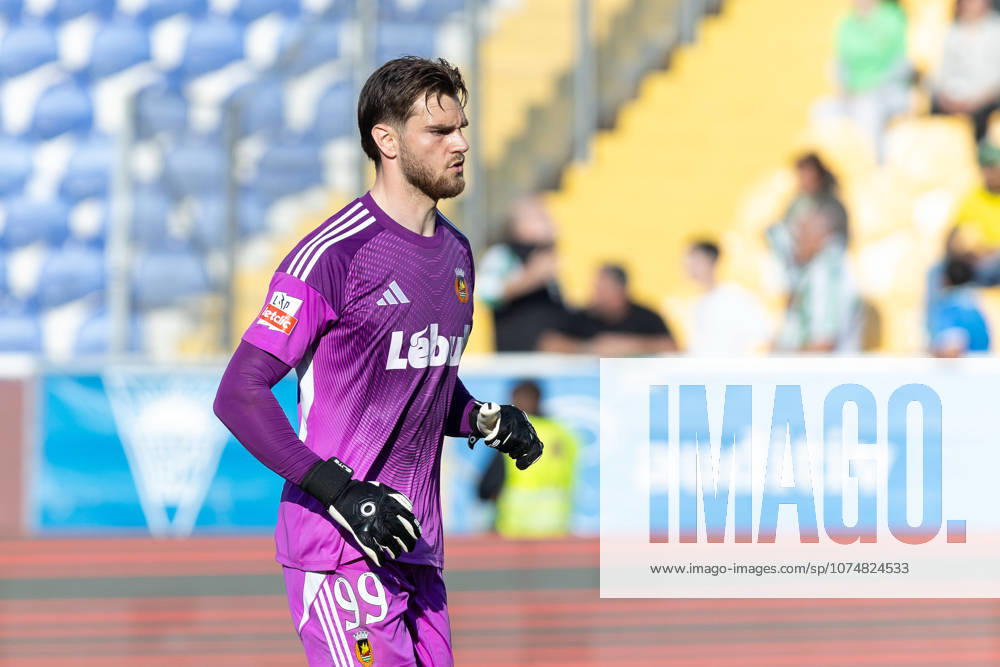 Rio Ave goalkeeper from The Netherlands ENNIO VAN DER GOUW (99) in action during the game for Liga Portugal Betclic between Estoril Praia and Rio Ave at Estadio Antonio Coimbra da Mota Estoril Portugal - ZUMAs359 20260322_zsp_s359_166