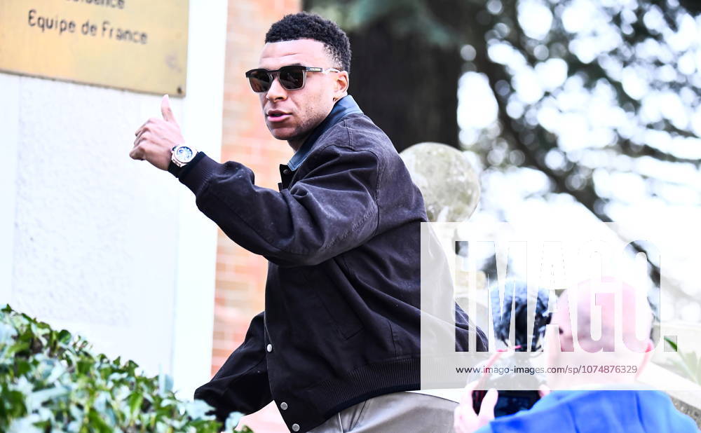 FOOTBALL : ARRIVEE DES BLEUS Baptiste AUTISSIER MAXPPP - Clairefontaine 23 03 2026 Baptiste AUTISSIER Maxppp Paris ; 23 03 2026 ; Kylian Mbappe lors de l arrivee des joueurs de lequipe de France de football a Clairefontaine le 23 Mars 2026. Clairefontaine Clairefontaine Ile de France France