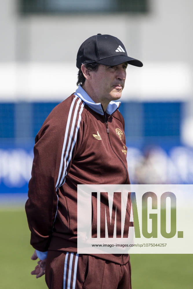 Aston Villa CF vs Elche CF, Winter Friendly Match, Unai Emery, the Spanish manager of Aston Villa FC, during the match. Aston Villa CF vs Elche CF, Winter Friendly Match, Pinatar Arena Football Center, San Pedro del Pinatar, Region of Murcia, Spain, 27 March 2026 San Pedro del Pinatar Pinatar Arena Region de Murcia Spain