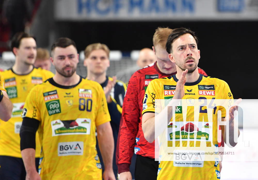 Handball - 1. Bundesliga DAIKIN HBL - Saison 2025 2026 - 27. Spieltag: HC Erlangen Metropolregion Nürnberg HCE - Rhein-Neckar Löwen - OGo - - Patrick Groetzki (24, Rhein Neckar Löwen ) enttäuscht Enttäuschung nach Spielende
