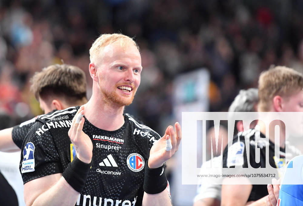 Handball - 1. Bundesliga DAIKIN HBL - Saison 2025 2026 - 27. Spieltag: HC Erlangen Metropolregion Nürnberg HCE - Rhein-Neckar Löwen - OGo - - Sebastian Firnhaber (18, HC Erlangen HCE ) Jubel Freude