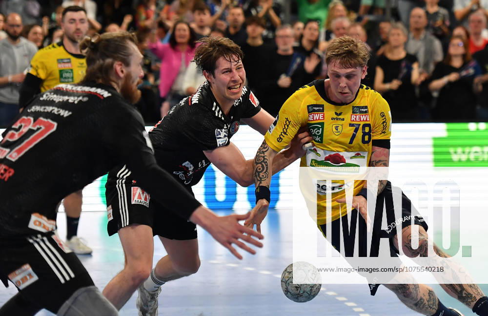 Handball - 1. Bundesliga DAIKIN HBL - Saison 2025 2026 - 27. Spieltag: HC Erlangen Metropolregion Nürnberg HCE - Rhein-Neckar Löwen - OGo - - Florian Scheerer (10, HC Erlangen HCE ) Edwin Aspenbäck (78, Rhein Neckar Löwen )