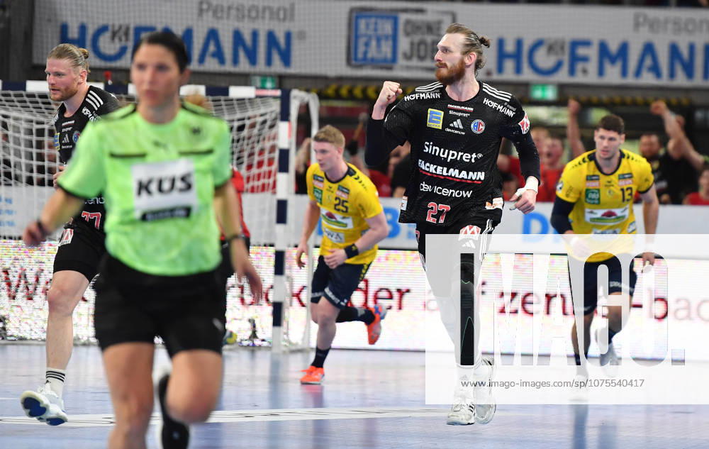 Handball - 1. Bundesliga DAIKIN HBL - Saison 2025 2026 - 27. Spieltag: HC Erlangen Metropolregion Nürnberg HCE - Rhein-Neckar Löwen - OGo - - Antonio Metzner (27, HC Erlangen HCE ) Jubel Freude