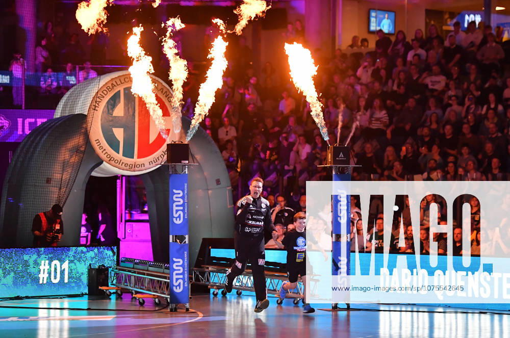 Handball - 1. Bundesliga DAIKIN HBL - Saison 2025 2026 - 27. Spieltag: HC Erlangen Metropolregion Nürnberg HCE - Rhein-Neckar Löwen - OGo - - Dario Quenstedt (1, HC Erlangen HCE )