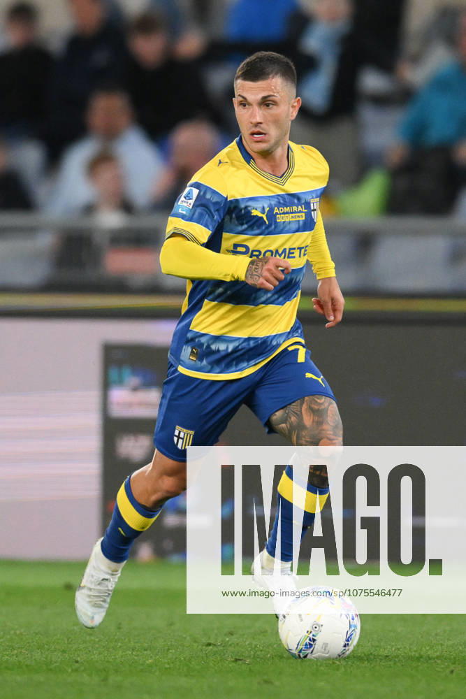 Foto IPP Roberto Ramaccia Roma 4 4 2026 Campionato di Calcio Serie A 2025 2026 Lazio vs Parma Nella foto Gabriel Strefezza of Parma in azione palla al piede Italy Photo Press - World Copyright Roma italy Italia ITALY