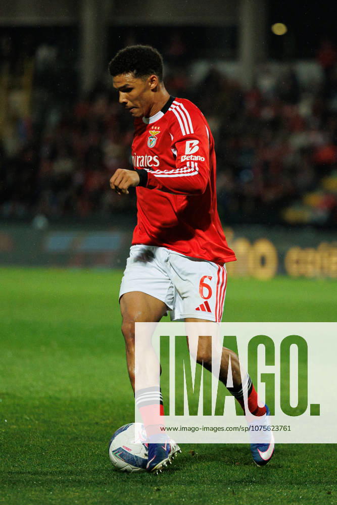 Alexander Bah seen during Liga Portugal game between Casa Pia AC and SL Benfica (Luis Loureiro Ball Raw Images) Rio Maior Estadio Municipal Rio Maior Portugal
