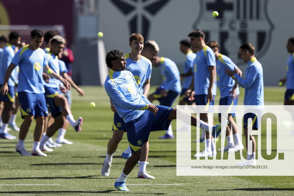 Lamine Yamal during the training day of FC Barcelona, Barca ahead UEFA Champions League 2025 26, Quarter-finals First Leg, football match against Atletico de Madrid at Ciutat Esportiva Joan Gamper on April 07, 2026 in Sant Joan Despi, Barcelona, Spain. FC Barcelona Training And press conference, PK, Pressekonferenz - Uefa Champions League 2025 26 Quarter-Finals First Leg - ZUMAa181 20260407_zaa_a181_012