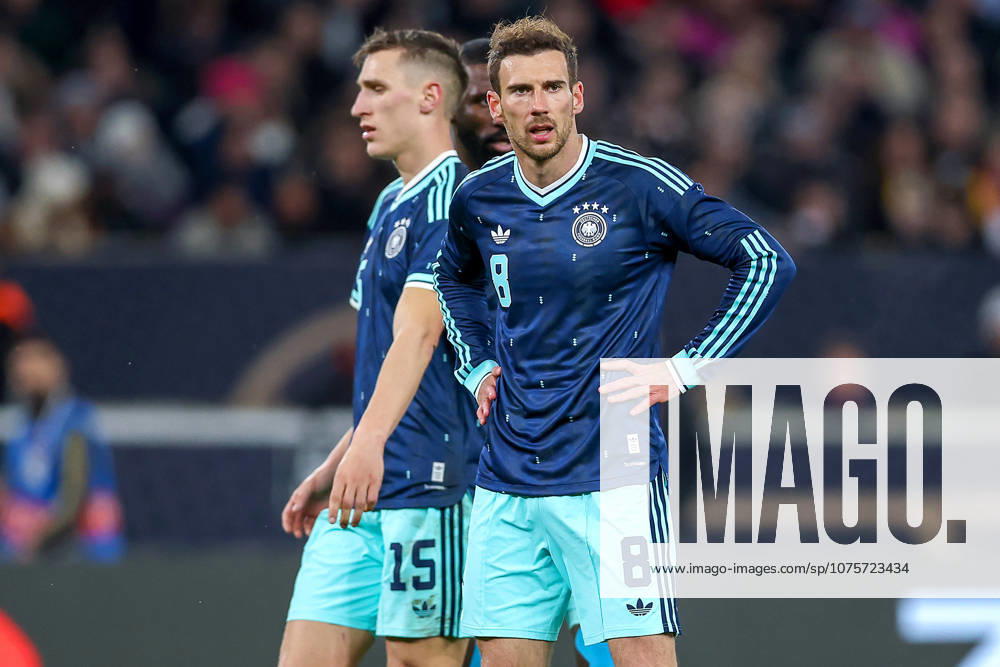 Fußball, Länderspiel, Deutschland - Ghana, MHP-Arena (Stuttgart), Saison 2025 2026: Nico Schlotterbeck (GER 15) neben Leon Goretzka (GER 08) DFB regulations prohibit any use of photographs as image sequences and or quasi-video. Baden-Württemberg Deutschland
