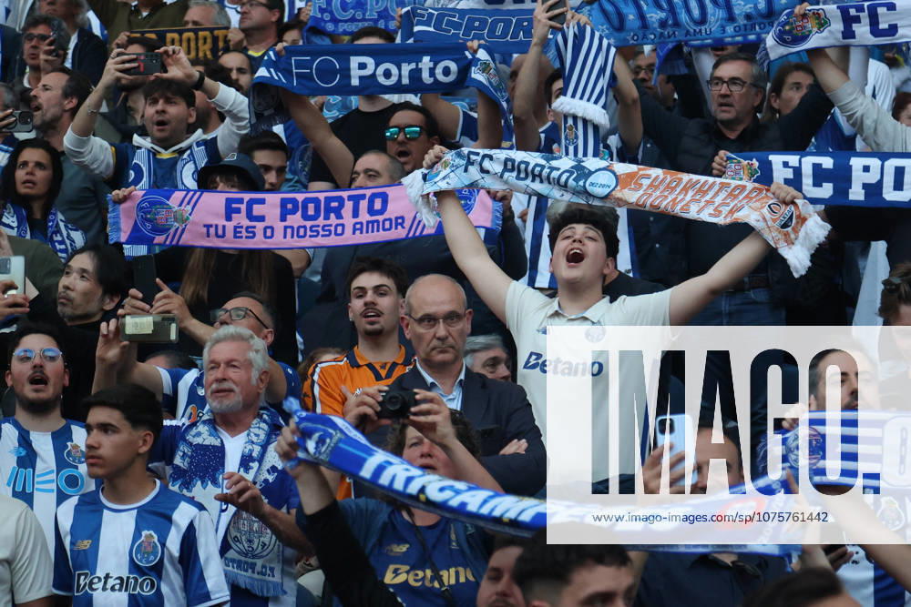 POR: Porto v Nottingham Forest, Europa League, 9 April 2026 Fans of porto during the UEFA Europe League,Quartet finals 1st leg between Porto FC and Nottingham Forest FC at Stadium of Dragao on April 9,2026 in Porto (Portugal) (Photo by Luis de la Mata SportPix Sipa USA) Porto As Antas Porto Portugal