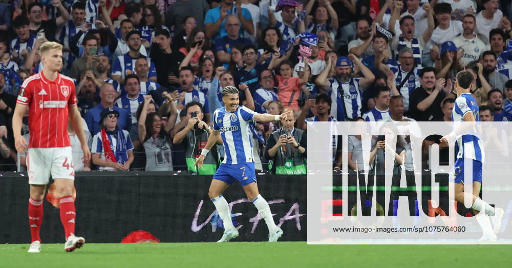 POR: Porto v Nottingham Forest, Europa League, 9 April 2026 William Gomes of FC Porto celebrates your first goal in action during the UEFA Europe League,Quartet finals 1st leg between Porto FC and Nottingham Forest FC at Stadium of Dragao on April 9,2026 in Porto (Portugal) (Photo by Luis de la Mata SportPix Sipa USA) Porto As Antas Porto Portugal