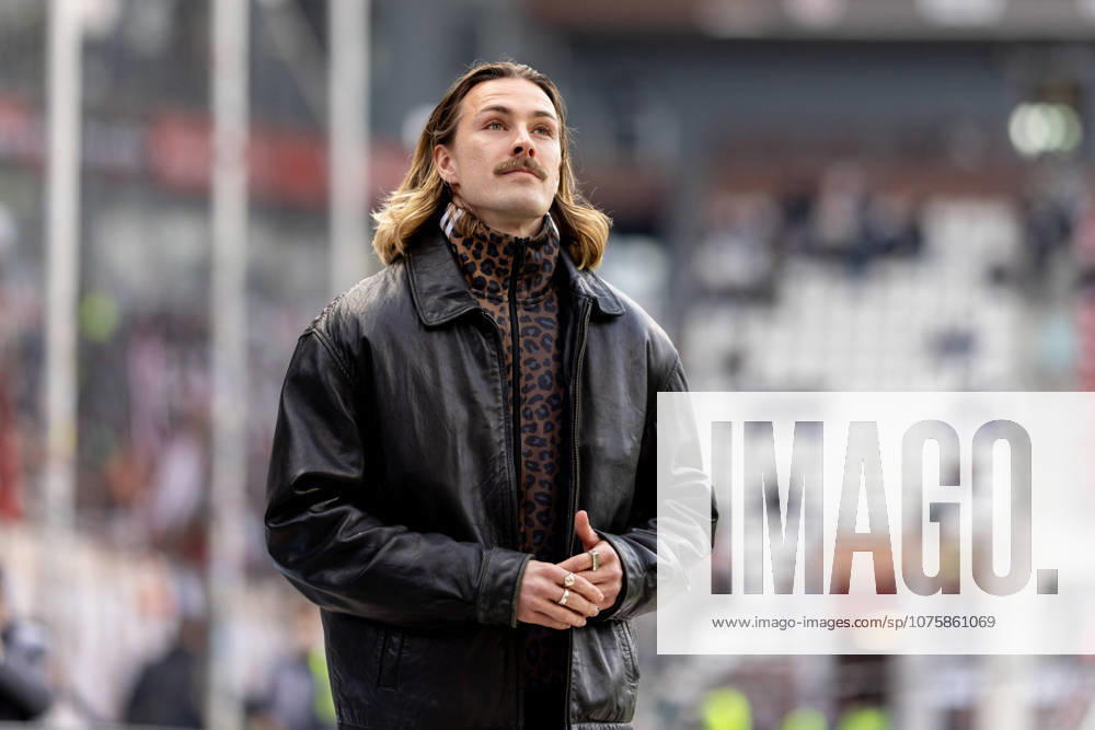- Fußball, 1. Bundesliga 2025 26, FC St. Pauli - FC Bayern München: Jackson Irvine (FC St. Pauli, 7) DFL REGULATIONS PROHIBIT ANY USE OF PHOTOGRAPHS AS IMAGE SEQUENCES AND OR QUASI-VIDEO.
