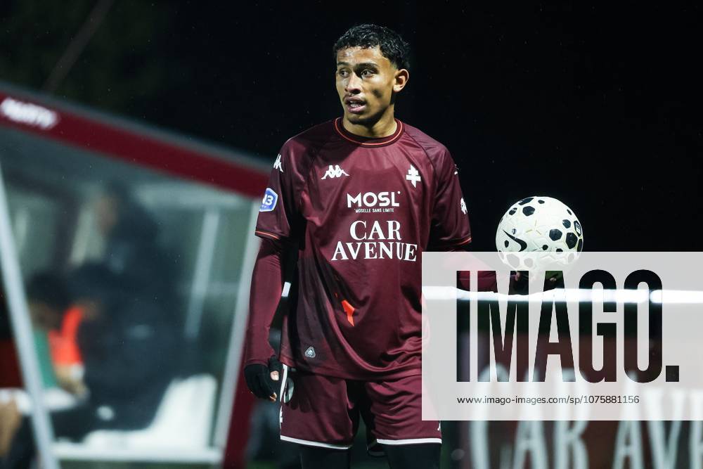 Football : FC Metz - FC Balagne (N3) PHOTOPQR LE REPUBLICAIN LORRAIN Hugo AZMANI ; Marly ; 11 04 2026 ; Football : FC Metz - FC Balagne (N3); Tahirys Dos Santos est de retour avec le FC Metz après le drame de Crans-Montana Marly, France, april 11th 2026 Tahirys Dos Santos, injured in night club in Crans Montana during New Year s Eve, is back for Metz vs Balagne Marly Moselle Lorraine France