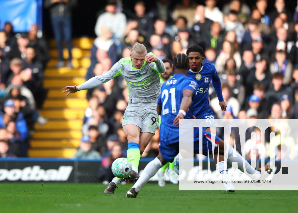 12th April 2026; Stamford Bridge, Chelsea, London, England: Premier League Football, Chelsea versus Manchester City; Erling Haaland of Manchester City takes a shot on goal JPxFletcher