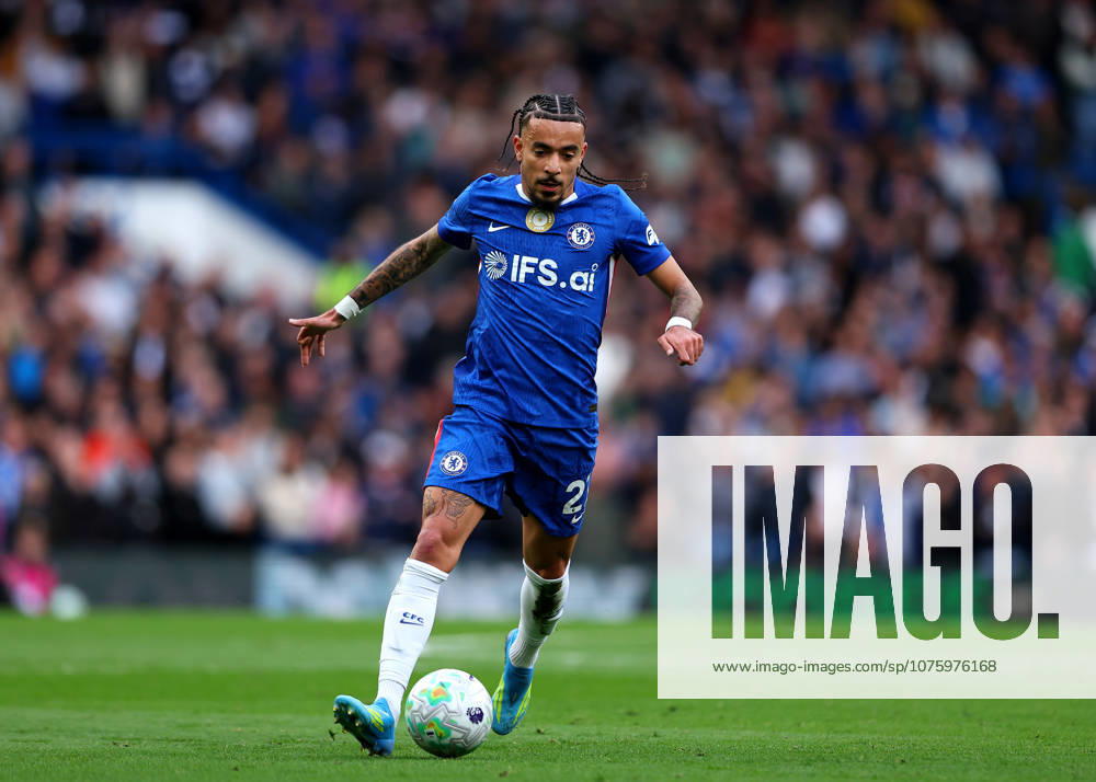 12th April 2026; Stamford Bridge, Chelsea, London, England: Premier League Football, Chelsea versus Manchester City; Malo Gusto of Chelsea on the ball JPxFletcher