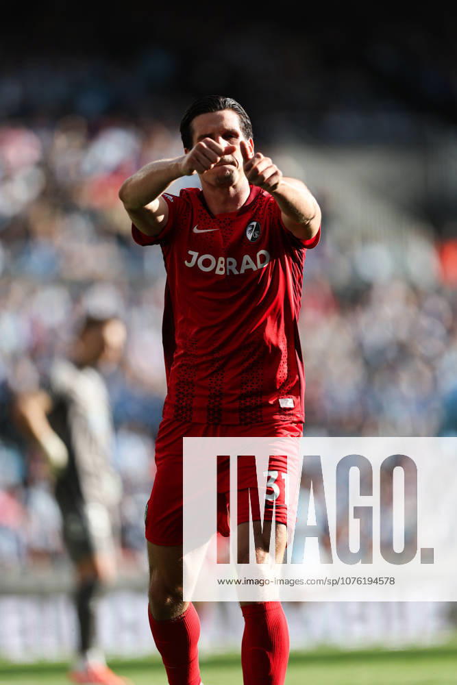 Real Club Celta v SC Freiburg - UEFA Europa League 2025 26 Quarter-Final Second Leg Igor Matanovic of SC Freiburg celebrates a goal during the UEFA Europa League 2025 26 Quarter-Final Leg Two match between Real Club Celta and SC Freiburg at Estadio Balaidos in Vigo, Spain, on April 16, 2026. vigo Vigo Spain