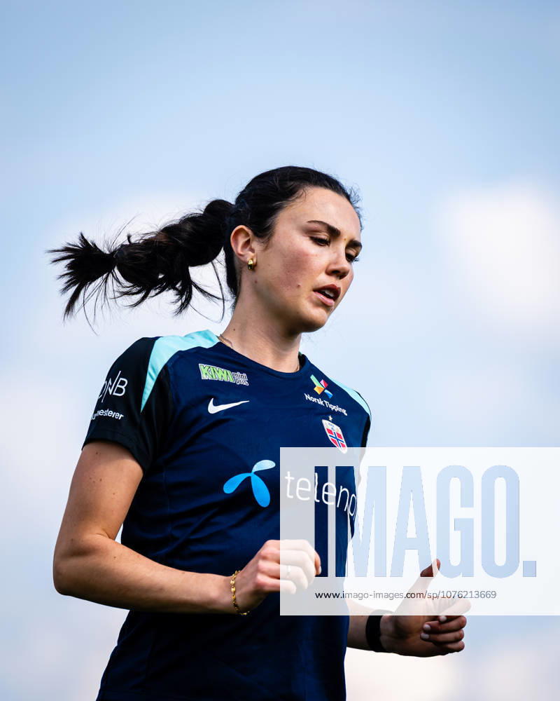 Ingrid Syrstad Engen of the Norwegian womens national football team during a training session on April 17, 2026 in Ptuj. Photo: Marius Simensen BILDBYRAN Cop 238 bbeng dam fifa women s world cup qualifier football fotball fotboll norge norway practice soccer training trening träning