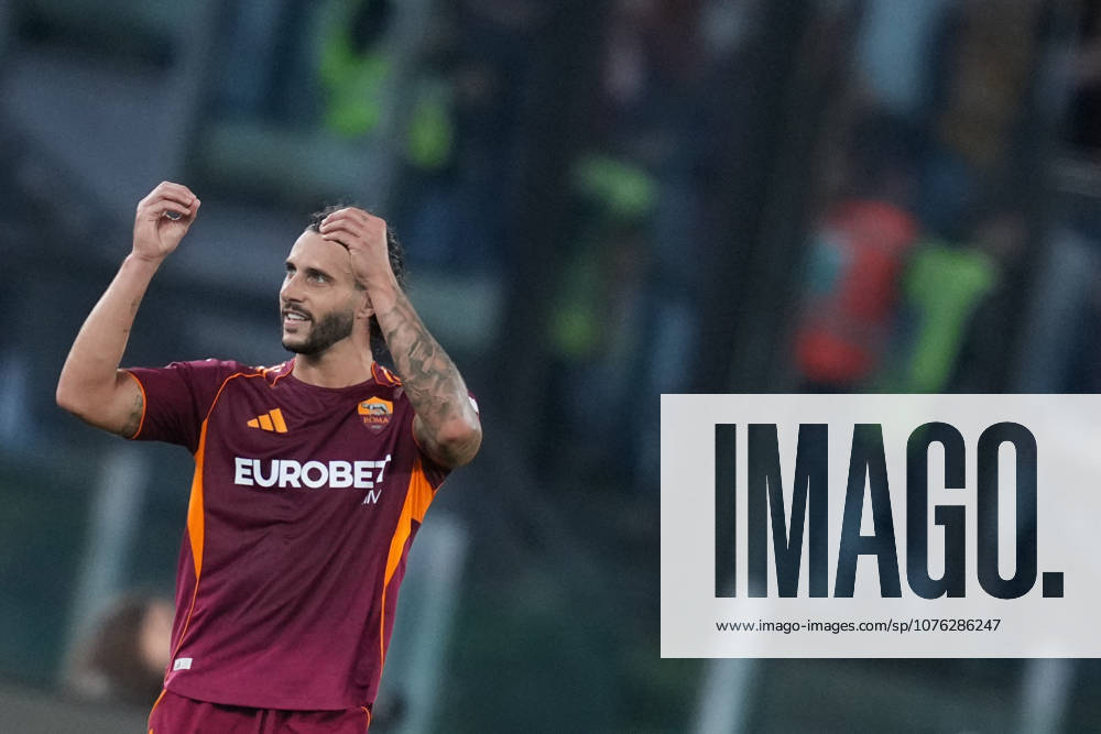 Romas Mario Hermoso celebrates after scoring during the Serie A EniLive soccer match between Roma and Atalanta at the Rome s Olympic stadium, Italy - Saturday April 18, 2026 - Soccer ( Photo by Alfredo Falcone LaPresse )