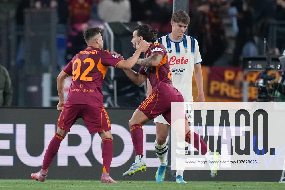 Romas Mario Hermoso celebrates after scoring during the Serie A EniLive soccer match between Roma and Atalanta at the Rome s Olympic stadium, Italy - Saturday April 18, 2026 - Soccer ( Photo by Alfredo Falcone LaPresse )