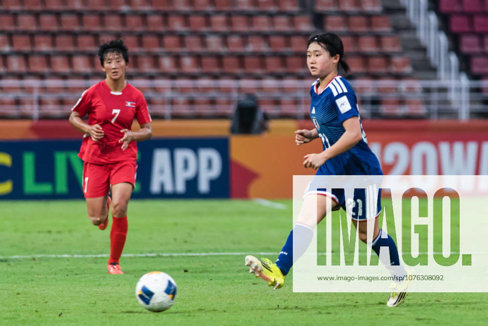 Japan Vs North Korea in Bangkok, Thailand - 18 Apr 2026 Noa Fukushima 21 of Japan and Jon Il Chong 7 of North Korea seen in action during the AFC U-20 Women s Asian Cup final match between Japan and North Korea at Thammasat stadium. Final score; Japan 1:0 North Korea. Bangkok Thailand