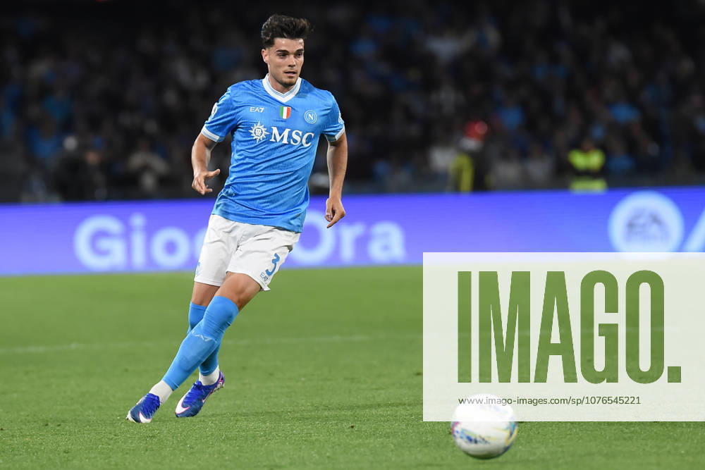 Miguel Gutierrez of SSC Napoli in action during the Serie A Enelive match between SSC Napoli vs US Cremonese at Diego Armando Maradona Stadium