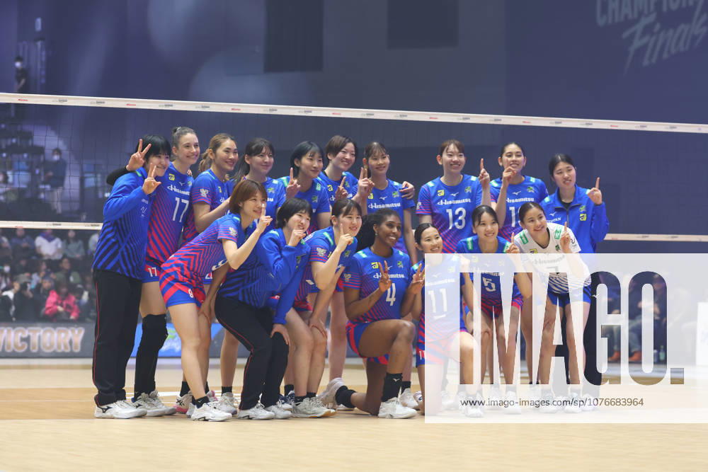 SAGASaga Hisamitsu Springs team group, Mannschaftsbild, Totale APRIL 25, 2026 - Volleyball : 2025-26 SV.LEAGUE Women Championship Final match between Osaka Marvelous - Saga Hisamitsu Springs at Yokohama BUNTAI, Kanagawa, Japan. Noxthirdxpartyxsales aflo_328189235
