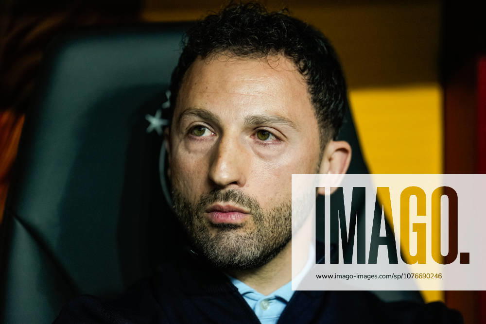 Galatasaray SK v Fenerbahce SK - Trendyol Super Lig Manager of Fenerbahce Domenico Tedesco looks on during the Trendyol Super League match between Galatasaray and Fenerbahce at Rams Park in Istanbul, Turkey, on April 26, 2026. Istanbul Istanbul Turkey