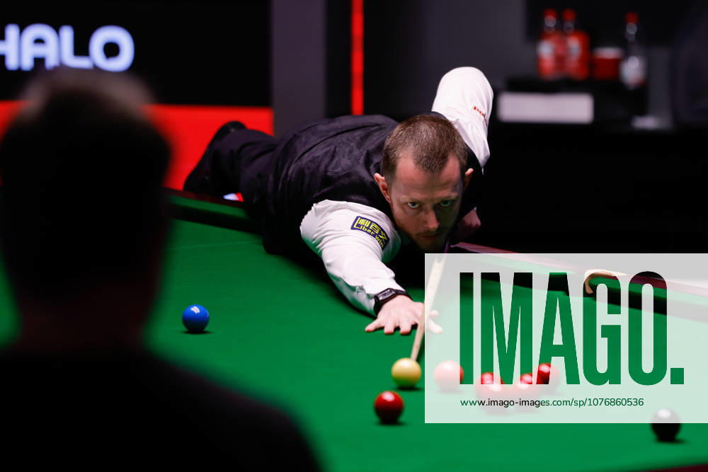 Mark Allen of Northern Ireland plays a shot in the Semifinal match against Wu Yize of China on day 14 of Halo World Championship, WM, Weltmeisterschaft 2026 at Crucible Theatre on May 1, 2026 in Sheffield, England.