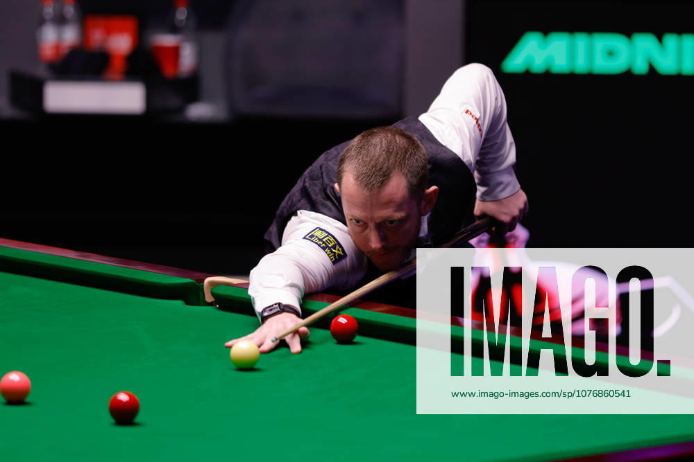 Mark Allen of Northern Ireland plays a shot in the Semifinal match against Wu Yize of China on day 14 of Halo World Championship, WM, Weltmeisterschaft 2026 at Crucible Theatre on May 1, 2026 in Sheffield, England.
