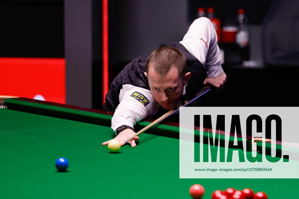 Mark Allen of Northern Ireland plays a shot in the Semifinal match against Wu Yize of China on day 14 of Halo World Championship, WM, Weltmeisterschaft 2026 at Crucible Theatre on May 1, 2026 in Sheffield, England.
