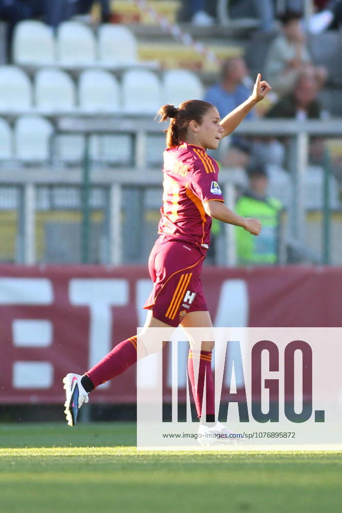 CALCIO - Serie A Femminile - AS Roma vs Ternana Women Manuela Giugliano of AS Roma scores the goal for 1-0 during the Serie A Women Athora Fase a gironi - 20° between A.S. Roma Femminile vs Ternana , 02 May 2026 at the Tre Fontane Stadium, Roma Italy Rome Italy