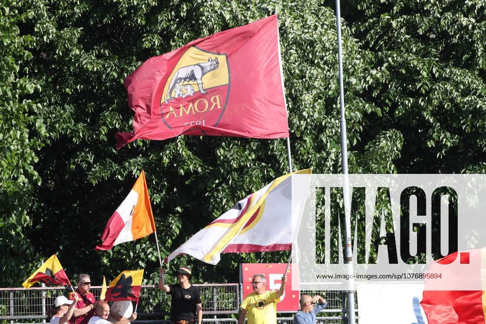 CALCIO - Serie A Femminile - AS Roma vs Ternana Women 02.05.2026 Roma vs Ternana (Serie A) Calcio; Femminile Nella foto: Bandiere (Foto Gino Mancini) Roma Italy