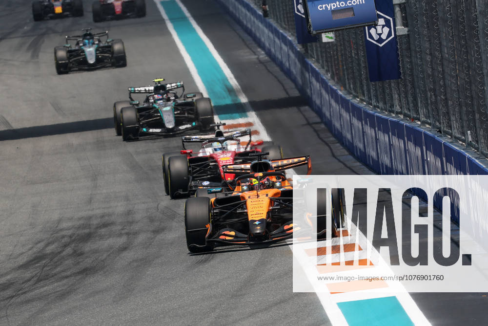 2nd May 2026; Miami International Autodrome, Miami, Florida, United States of America; 2026 FIA Formula 1 Miami Grand Prix; Sprint Race; Oscar Piastri (81) of Australia and McLaren Mastercard F1 Team heads into turn one DavidxBuono