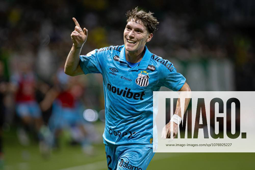 Match between Palmeiras and Santos, valid for the 2026 Brazilian Championship. Sao Paulo (SP), 02 05 2026 - Brasileirao Palmeiras vs Santos - Player Benjamin Rollheiser scores and celebrates his goal during the match between Palmeiras and Santos, valid for the 14th round of the Brazilian football championship, at Allianz Parque on Saturday night, May 2nd, 2026, Brazil. Credit: William Oliveira PhD Press TheNews2(Foto: Phd Press Thenews2 imago images) SPO