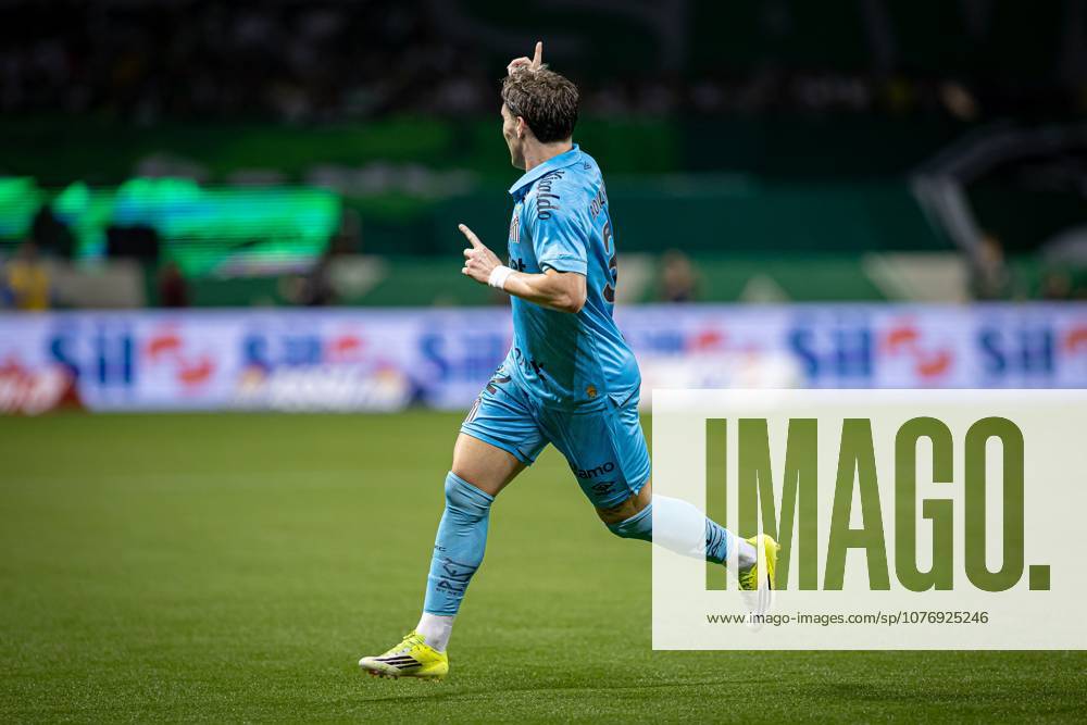 Match between Palmeiras and Santos, valid for the 2026 Brazilian Championship. Sao Paulo (SP), 02 05 2026 - Brasileirao Palmeiras vs Santos - Player Benjamin Rollheiser scores and celebrates his goal during the match between Palmeiras and Santos, valid for the 14th round of the Brazilian football championship, at Allianz Parque on Saturday night, May 2nd, 2026, Brazil. Credit: William Oliveira PhD Press TheNews2(Foto: Phd Press Thenews2 imago images) SPO