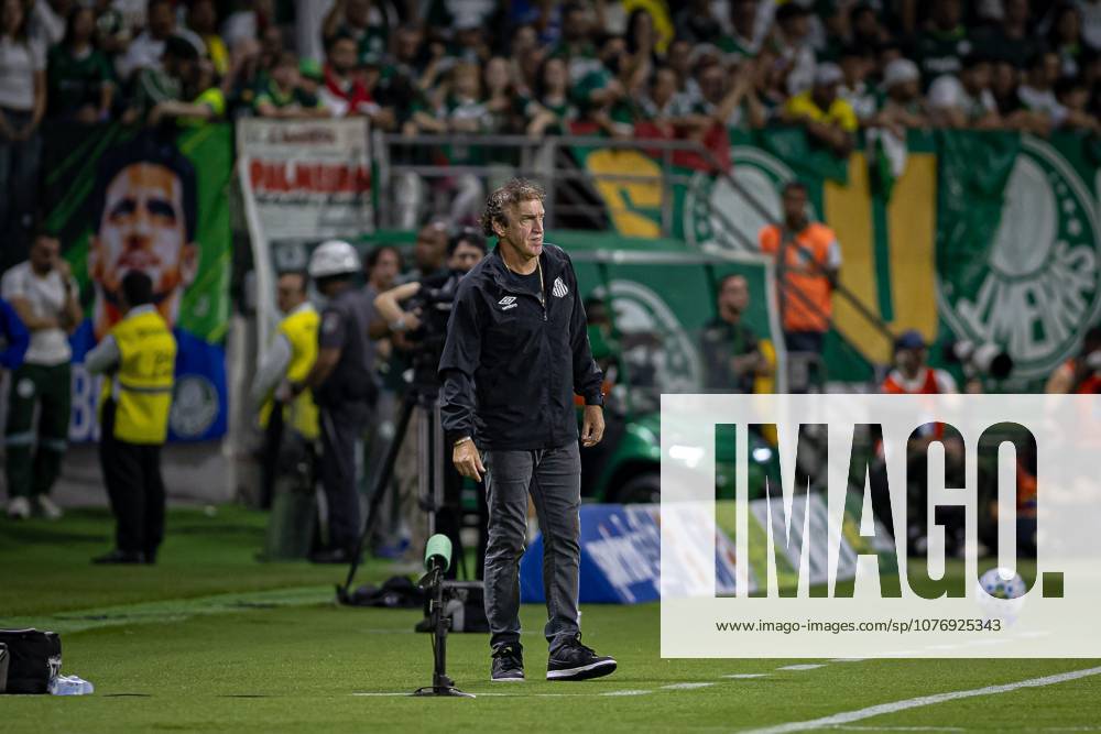 Match between Palmeiras and Santos, valid for the 2026 Brazilian Championship. Sao Paulo (SP), 02 05 2026 - Brasileirao Palmeiras vs Santos - Coach Cuca during the match between Palmeiras and Santos, valid for the 14th round of the Brazilian football championship, at Allianz Parque on the night of Saturday, May 2nd, 2026, Brazil. Credit: William Oliveira PhD Press TheNews2(Foto: Phd Press Thenews2 imago images) SPO