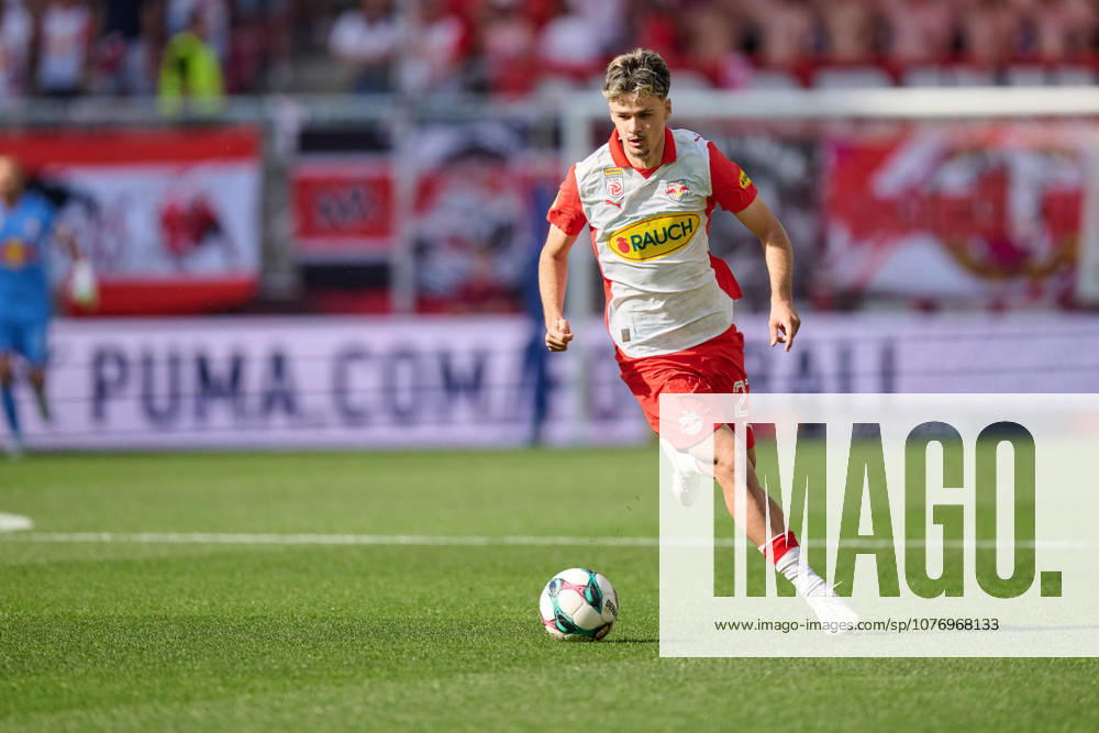 Salzburg, Österreich 03. Mai 2026: Admiral Bundesliga - 2025 2026 - Sp. 30 - RB Salzburg gegen SK Sturm Graz Im Bild: Kerim Alajbegovic (RB) Red Bull Arena