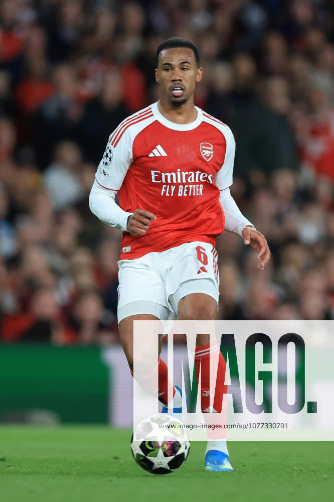Arsenal FC v Atletico de Madrid - UEFA Champions League 2025 26 Semi Final Second Leg Gabriel of Arsenal on the ball during the UEFA Champions League 2025 26 Semi Final Second Leg match between Arsenal FC and Atletico de Madrid at Arsenal Stadium on May 5, 2026 in London, England. WARNING! This Photograph May Only Be Used For Newspaper And Or Magazine Editorial Purposes. May Not Be Used For Publications Involving 1 player, 1 Club Or 1 Competition Without Written Authorisation From Football DataCo Ltd. For Any Queries, Please Contact Football DataCo Ltd on +44 (0) 207 864 9121 London Arsenal Stadium England United Kingdom